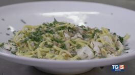 Tagliolini con telline, vongole e spigola thumbnail