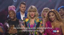La sera di Taylor Swift, fenomeno universale thumbnail