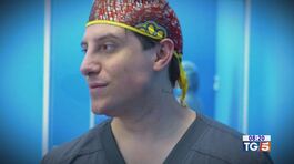 "Rovinati da Franco" Chirurgo star del web thumbnail
