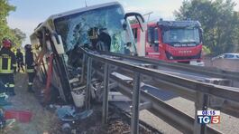 Grave incidente sull'A1 per un gruppo di turisti thumbnail