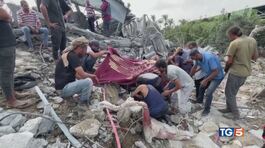 Tregua, passi avanti. Nuovi raid su Gaza thumbnail