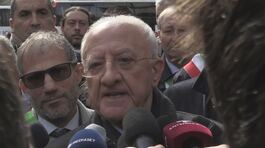 Protesta show, De Luca alla carica thumbnail