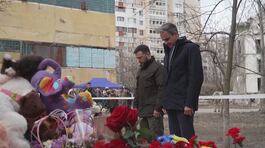 I missili russi sfiorano Zelensky thumbnail