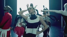 "Freak Show", Gaultier a teatro thumbnail