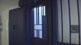 Pestaggi in cella, agenti arrestati thumbnail