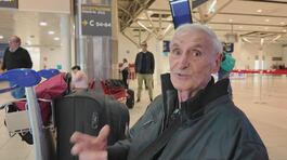 Arnaldo a 83 anni vive in aeroporto thumbnail