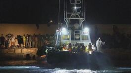 Lampedusa, mille arrivi in un giorno thumbnail