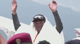 Doppio record in cima all'Everest thumbnail