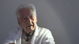 A 100 anni visita ancora i pazienti thumbnail