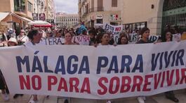 Malaga contro il turismo di massa thumbnail