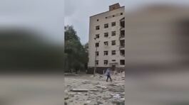 Missili russi sui civili, è strage thumbnail