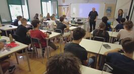 Torino, a scuola senza telefonino thumbnail