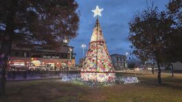 Un albero di Natale all'uncinetto thumbnail