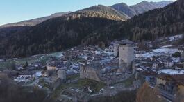 Ecco Ossana, il borgo dei presepi thumbnail