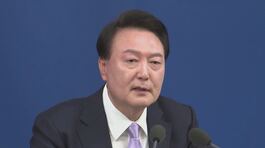 Seul, la folla chiede l'impeachment thumbnail