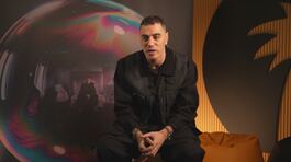 "È finita la pace", torna Marracash thumbnail