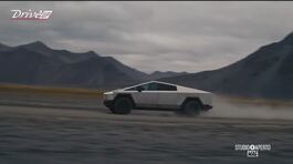 Tesla Cybertruck, la sfida con Porsche thumbnail