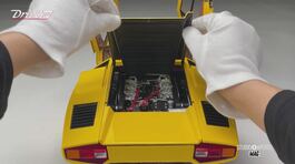 Una Lamborghini Countach LP 400 in miniatura thumbnail
