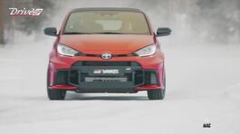 Toyota GR Yaris sul ghiaccio thumbnail