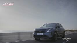 Il nuovo Peugeot E-5008, SUV a 7 posti 100% elettrico thumbnail