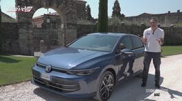 La prova della nuova Volkswagen Golf thumbnail