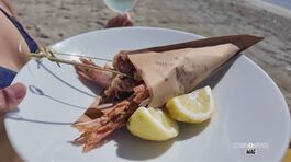 Street food sotto l'ombrellone thumbnail