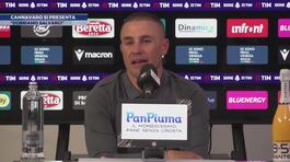 Cannavaro si presenta thumbnail