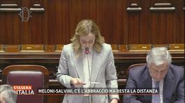 Meloni - Salvini, c'è abbraccio ma resta la distanza thumbnail