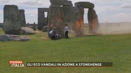 Gli eco vandali in azione a Stonehenge thumbnail