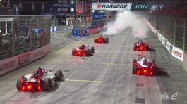 Parte la gara 2 dell'E-Prix Londra thumbnail