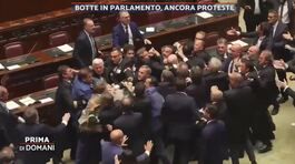Botte in parlamento, ancora proteste thumbnail