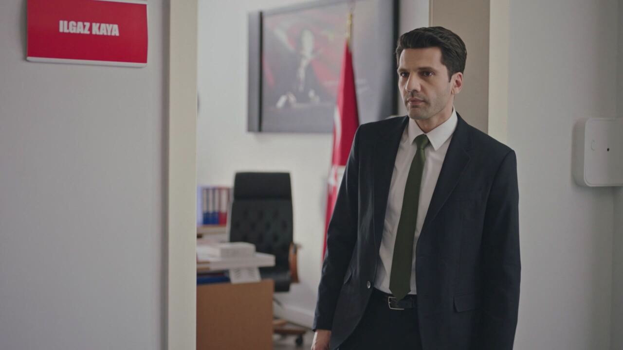 Segreti di famiglia, replica puntata 28 aprile in streaming | Video Mediaset