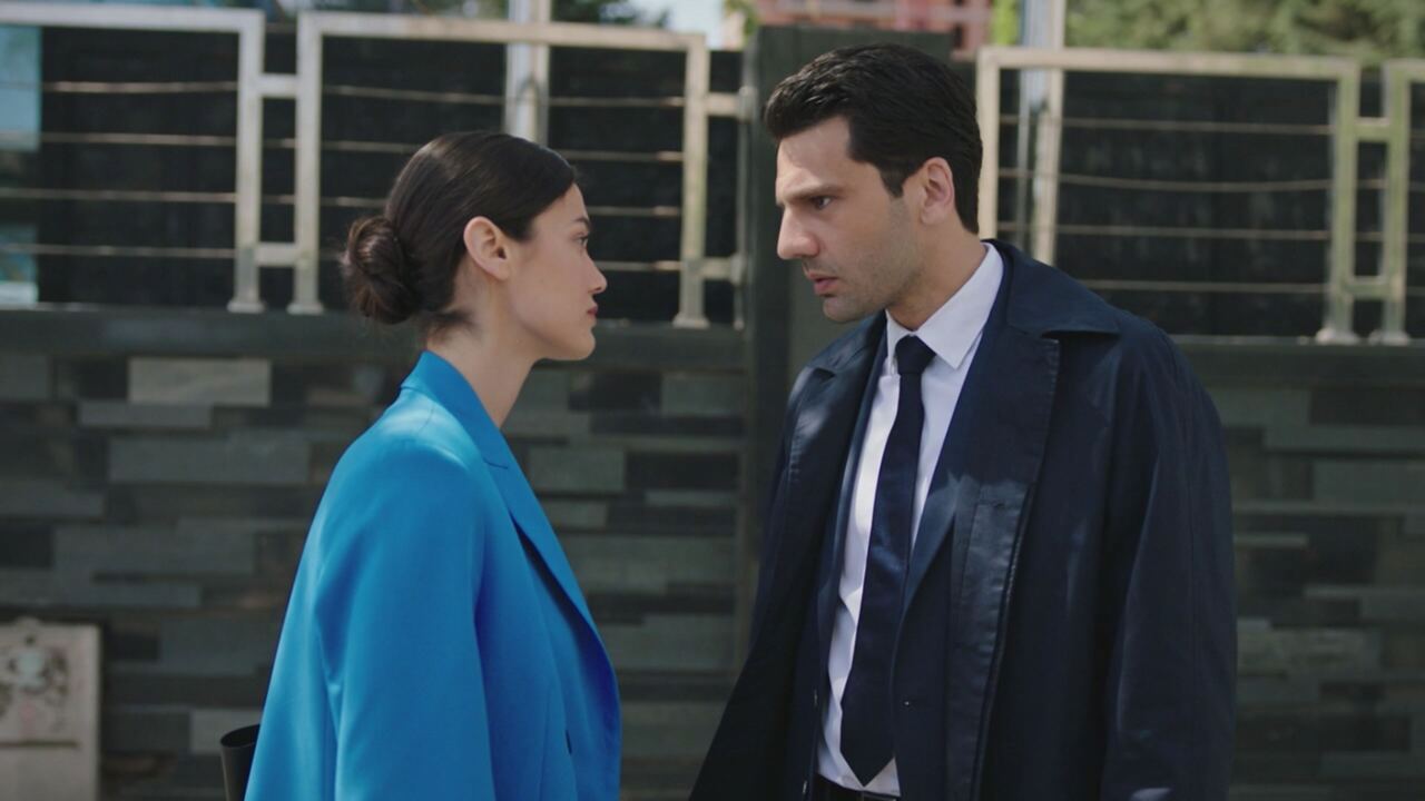 Segreti di famiglia, replica puntata 19 maggio in streaming | Video Mediaset