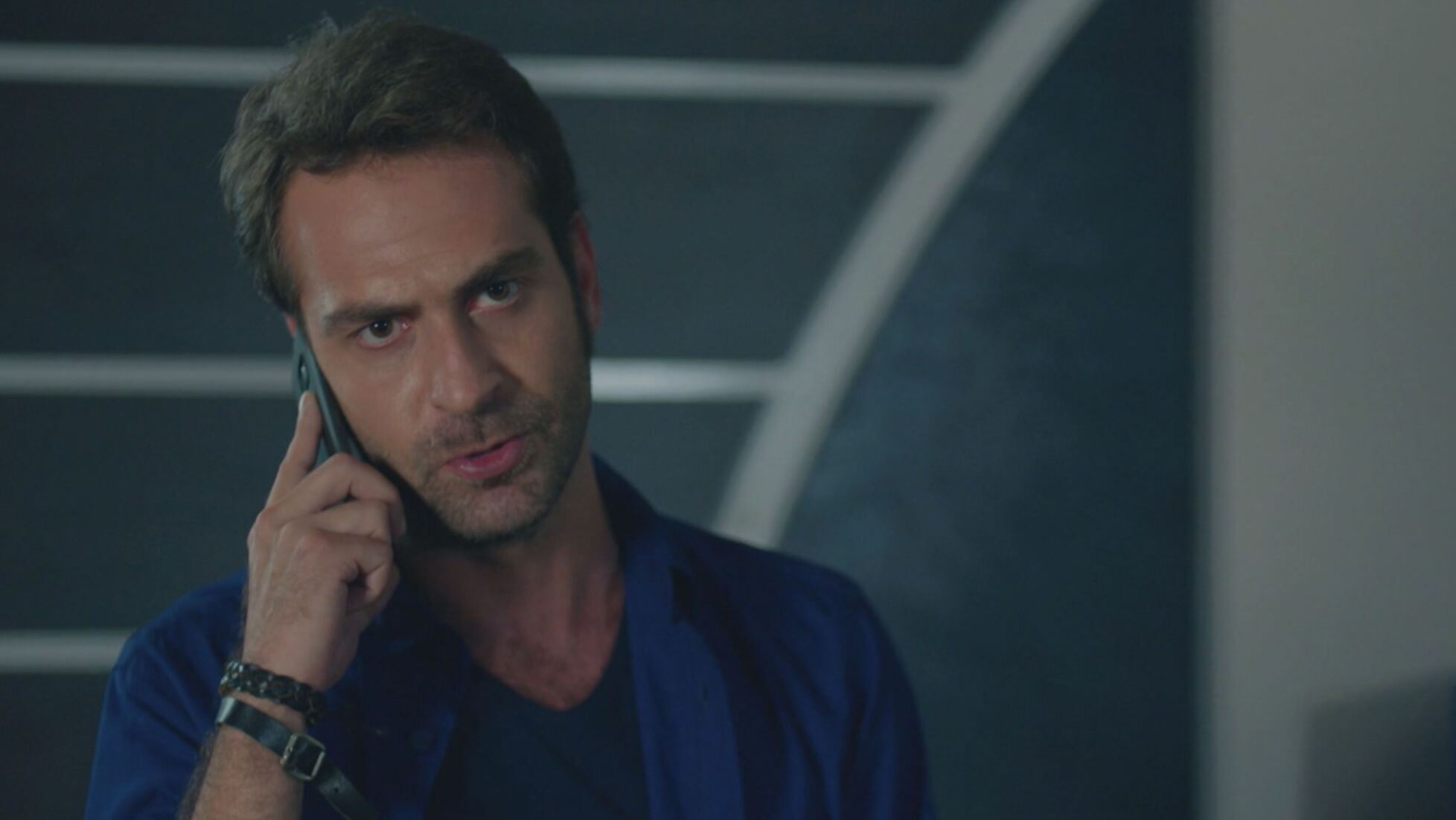 Endless Love: Hakan: "Kemal vuole indagare sul suicidio di Ozan" Video |  Mediaset Infinity