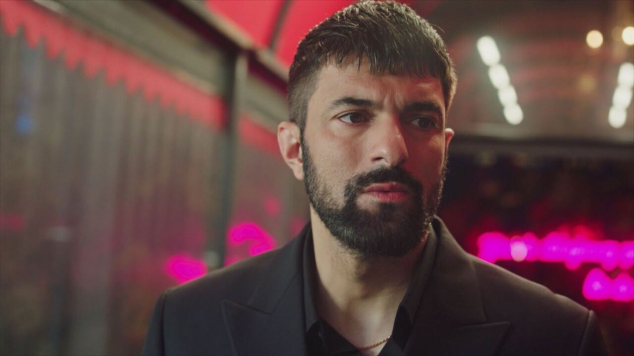 Io sono Farah, replica puntate serali del 23 dicembre in streaming | Video Mediaset