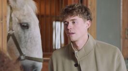 Philipp: "Ana, devi seguire il tuo cuore" thumbnail