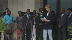 Diana, la visita in Angola nel gennaio del 1997