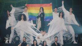 Laura Pausini in "Benvenuto" e "Simili" thumbnail