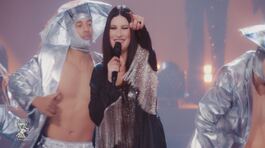 Laura Pausini in "Non c'è" thumbnail