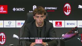 Milan, Ibra presenta Joao Félix thumbnail