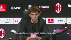 Milan, Ibra presenta Joao Félix