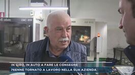 In giro, in auto a fare le consegne thumbnail