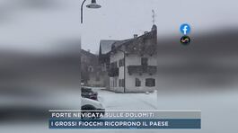 Forte nevicata sulle Dolomiti thumbnail