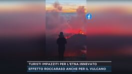 Turisti impazziti per l'Etna innevato thumbnail
