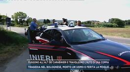Fuggono all'alt dei carabinieri e travolgono l'auto di una coppia thumbnail