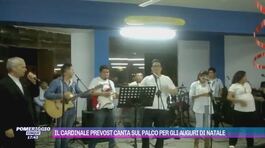 Il cardinale Prevost canta sul palco per gli auguri di Natale thumbnail