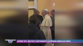 Leone XIV, selfie e autografi thumbnail