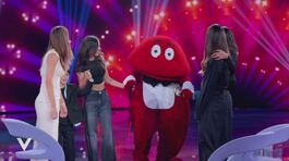 Melissa Satta e Juliana Moreira e la sorpresa del Gabibbo thumbnail