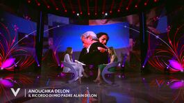Anouchka Delon e il ricordo del padre Alain Delon al Festival di Cannes thumbnail