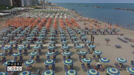 Ricchi e poveri: la paga del bagnino? Un euro l'ora thumbnail